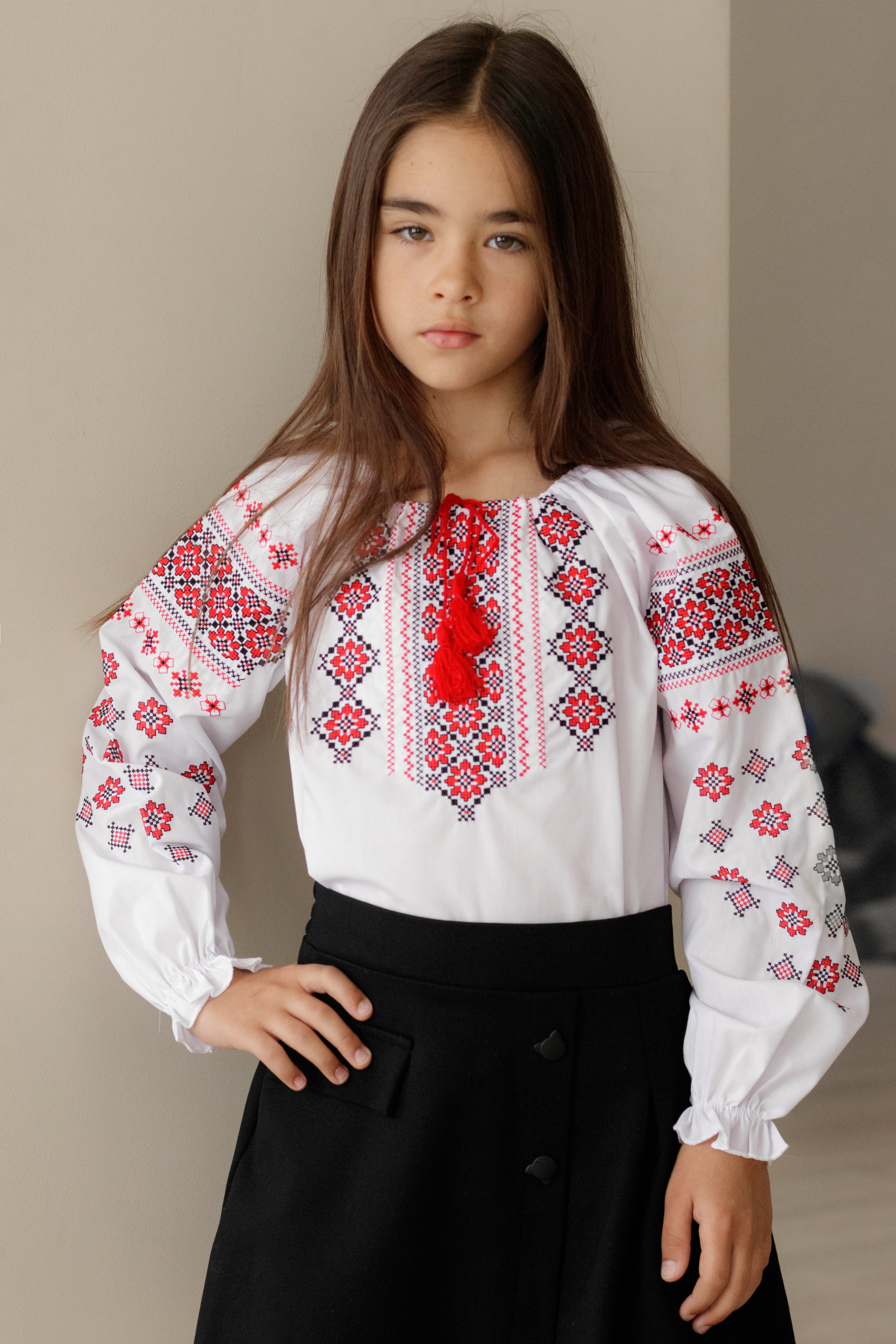 Вишиванка для дівчинки червоний Хмельницький Софія/чр