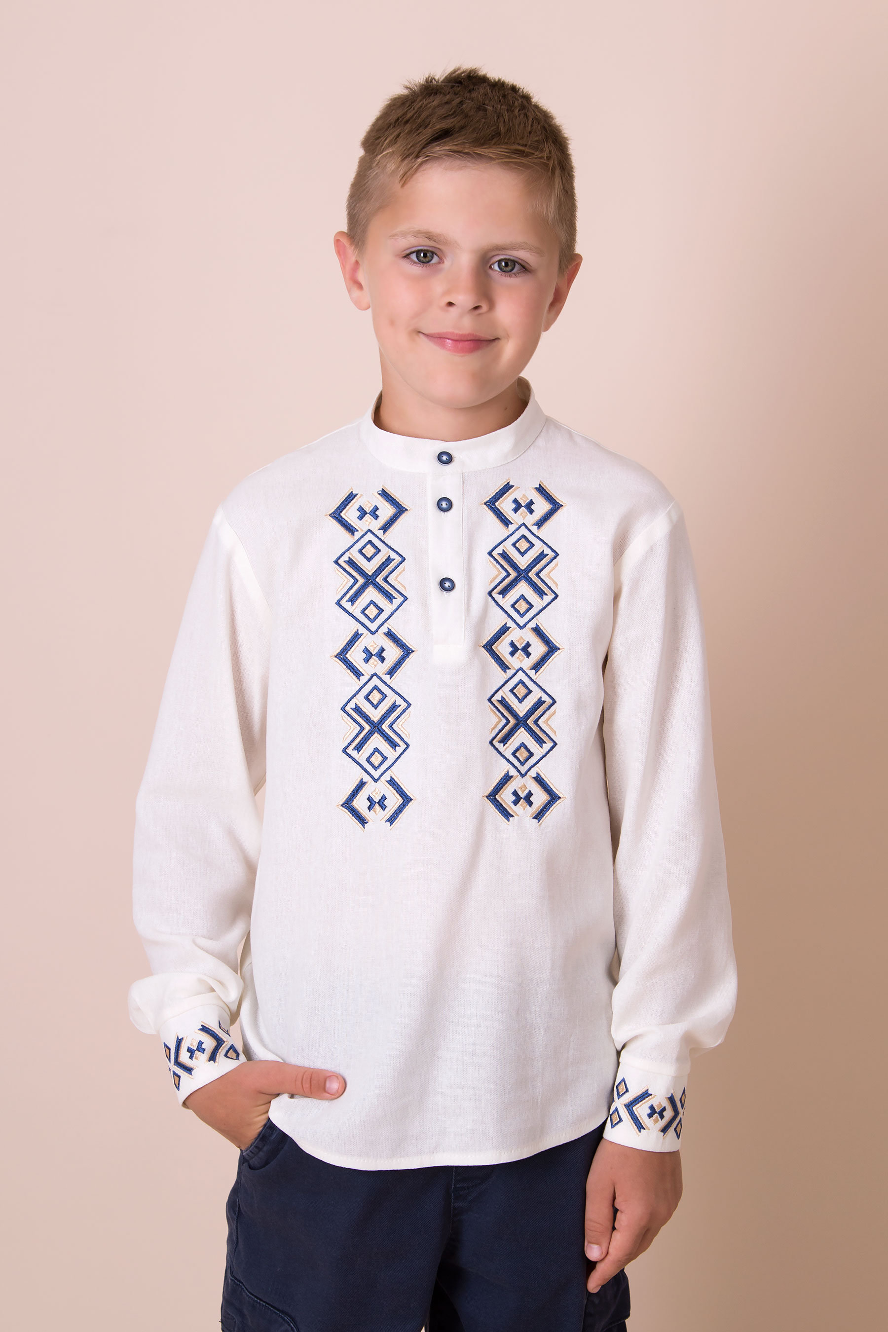 Вишиванка для хлопчика молочний Mevis 5294-05