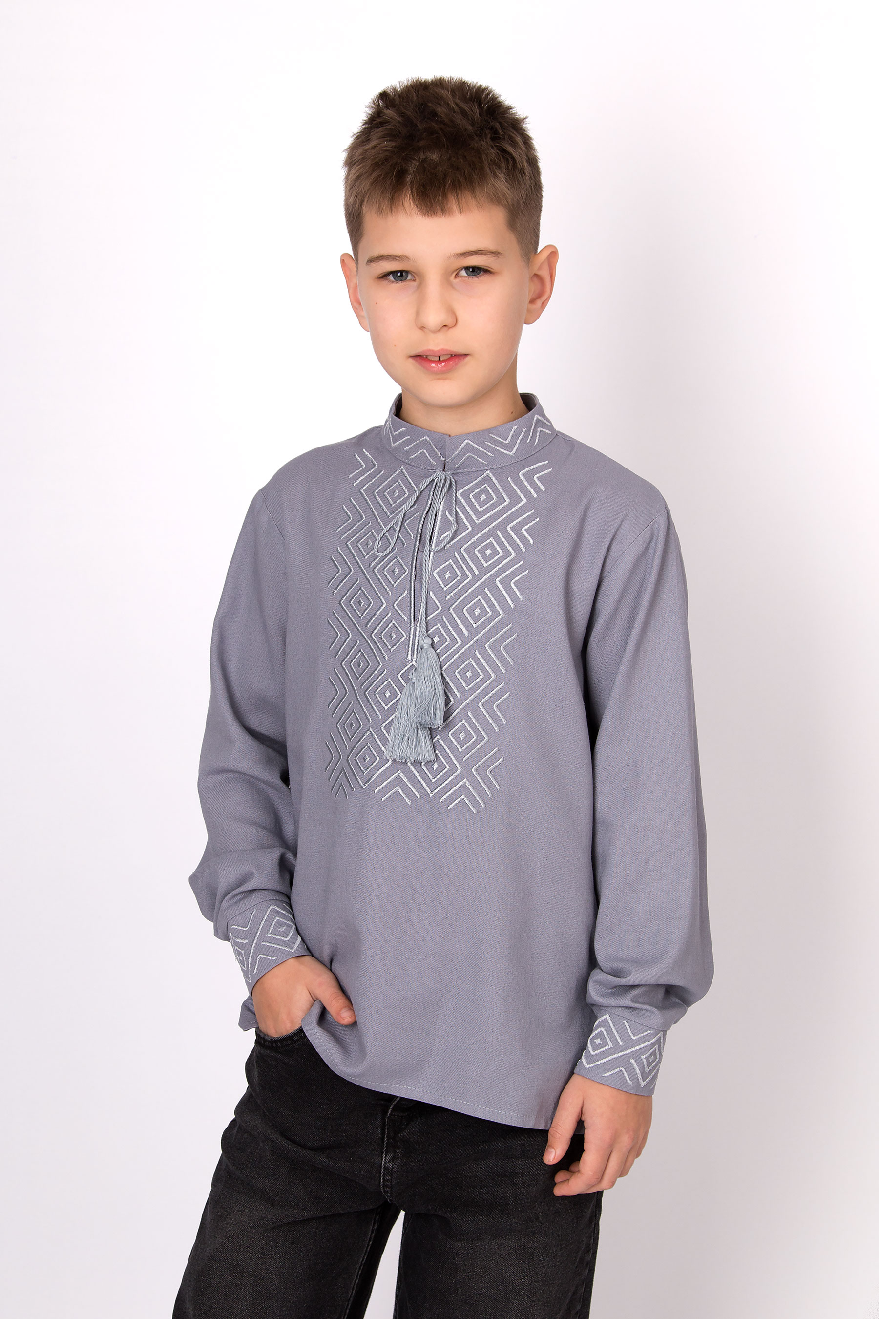 Вишиванка для хлопчика сірий Mevis 5490-09