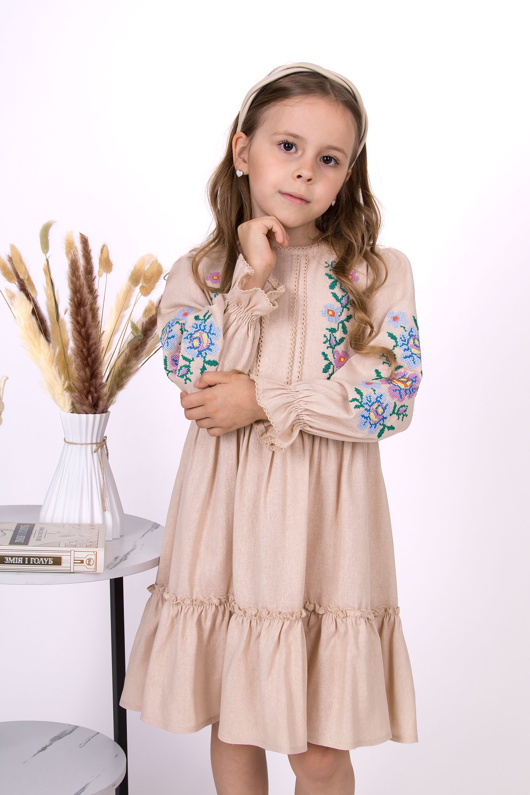 Вишиванка сукня  для дівчинки бежевий Mevis 5304-01