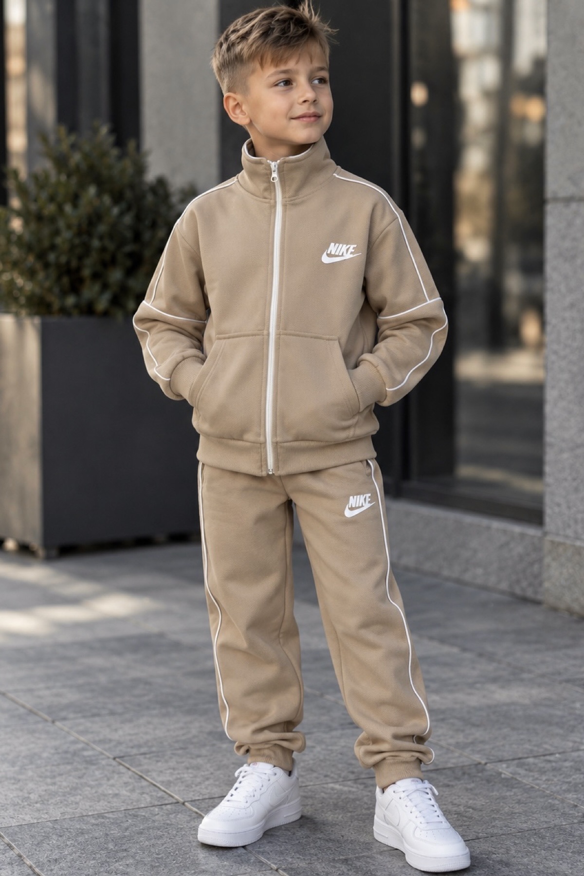 Костюм двонитка для хлопчика бежевий DimGerLena кс/Nikeбеж