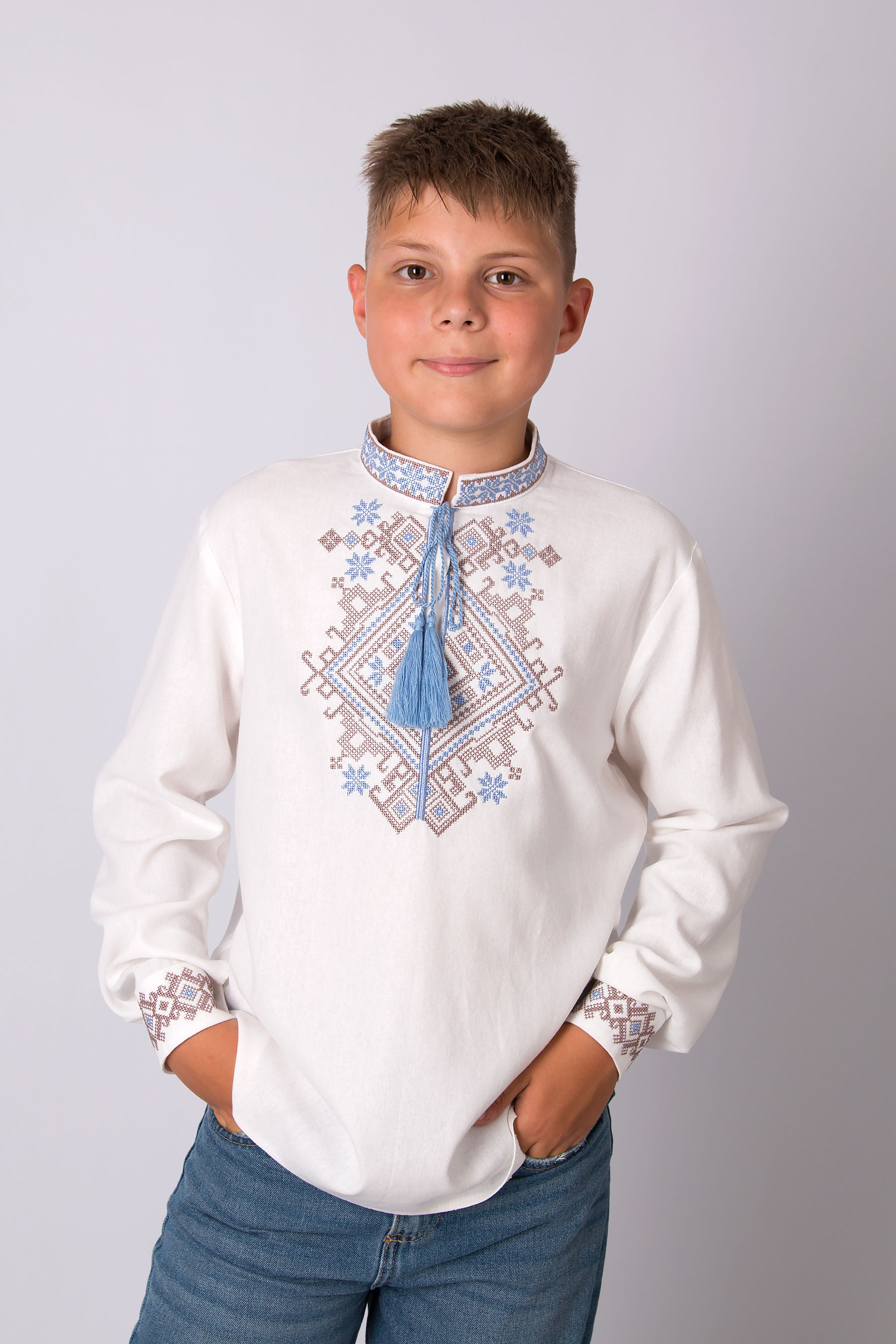 Вишиванка для хлопчика молочний Mevis 5794-02