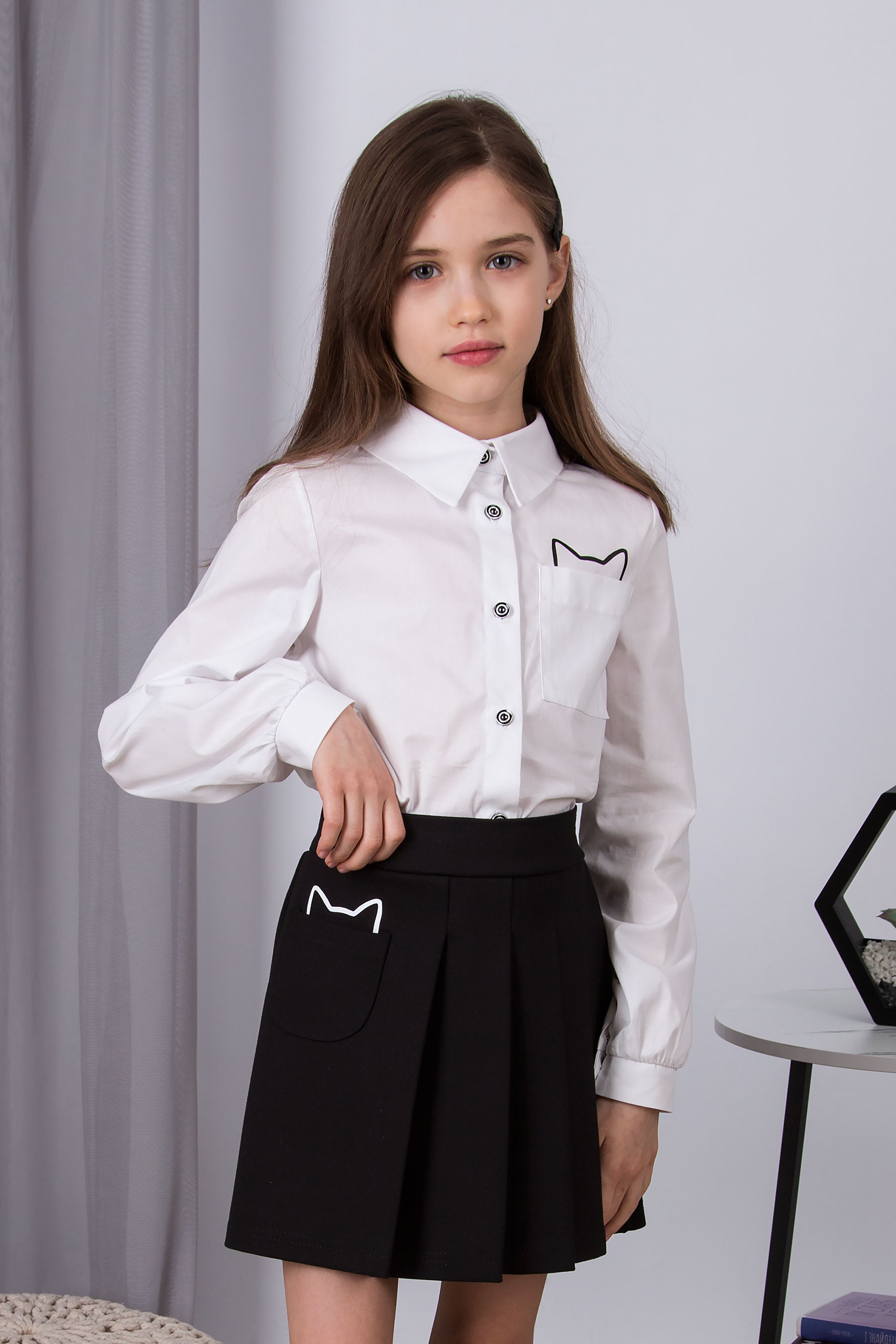Блуза з кишенькою Котик для дівчинки білий Mevis 5707-01
