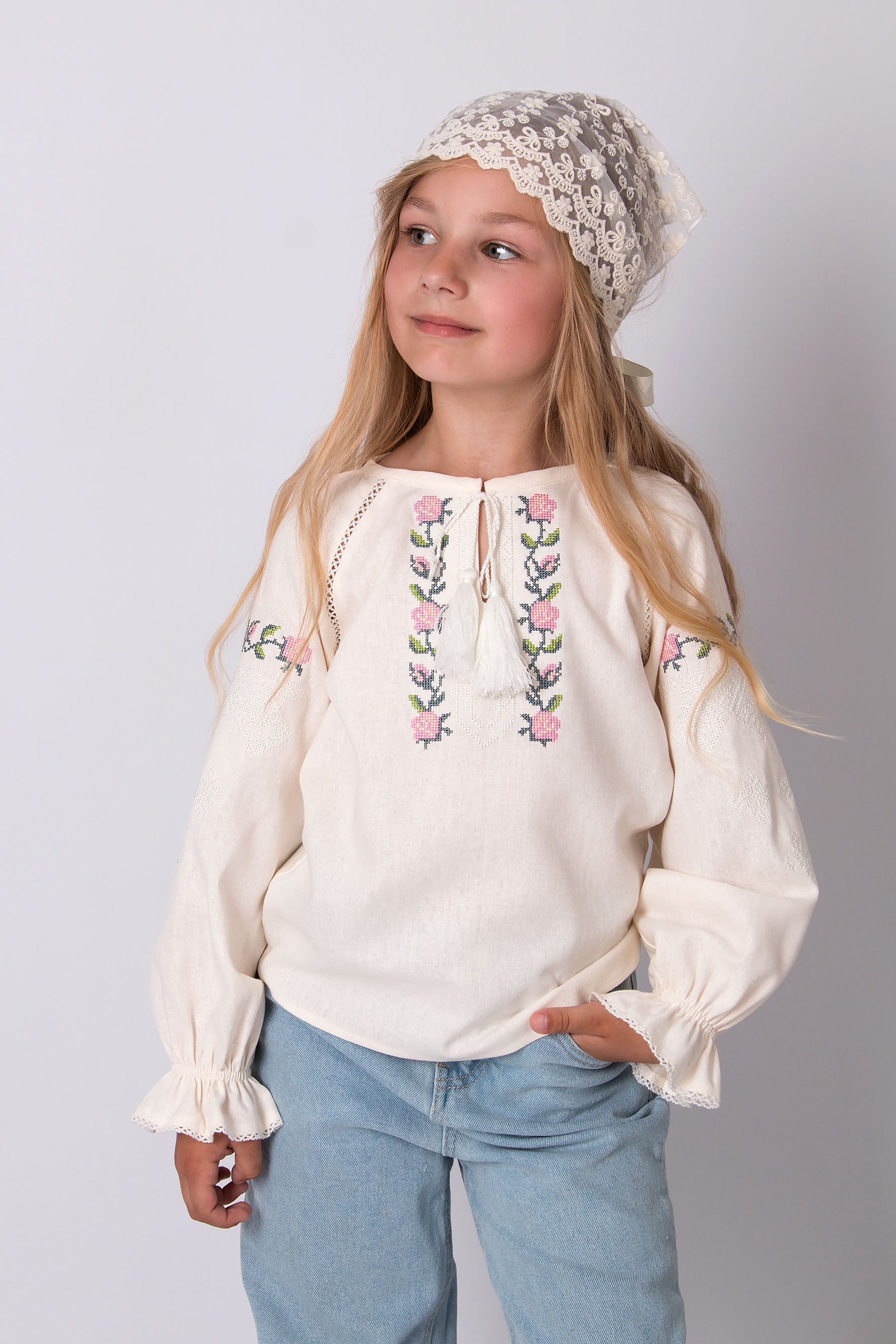 Вишиванка для дівчинки молочний Mevis 5861-02