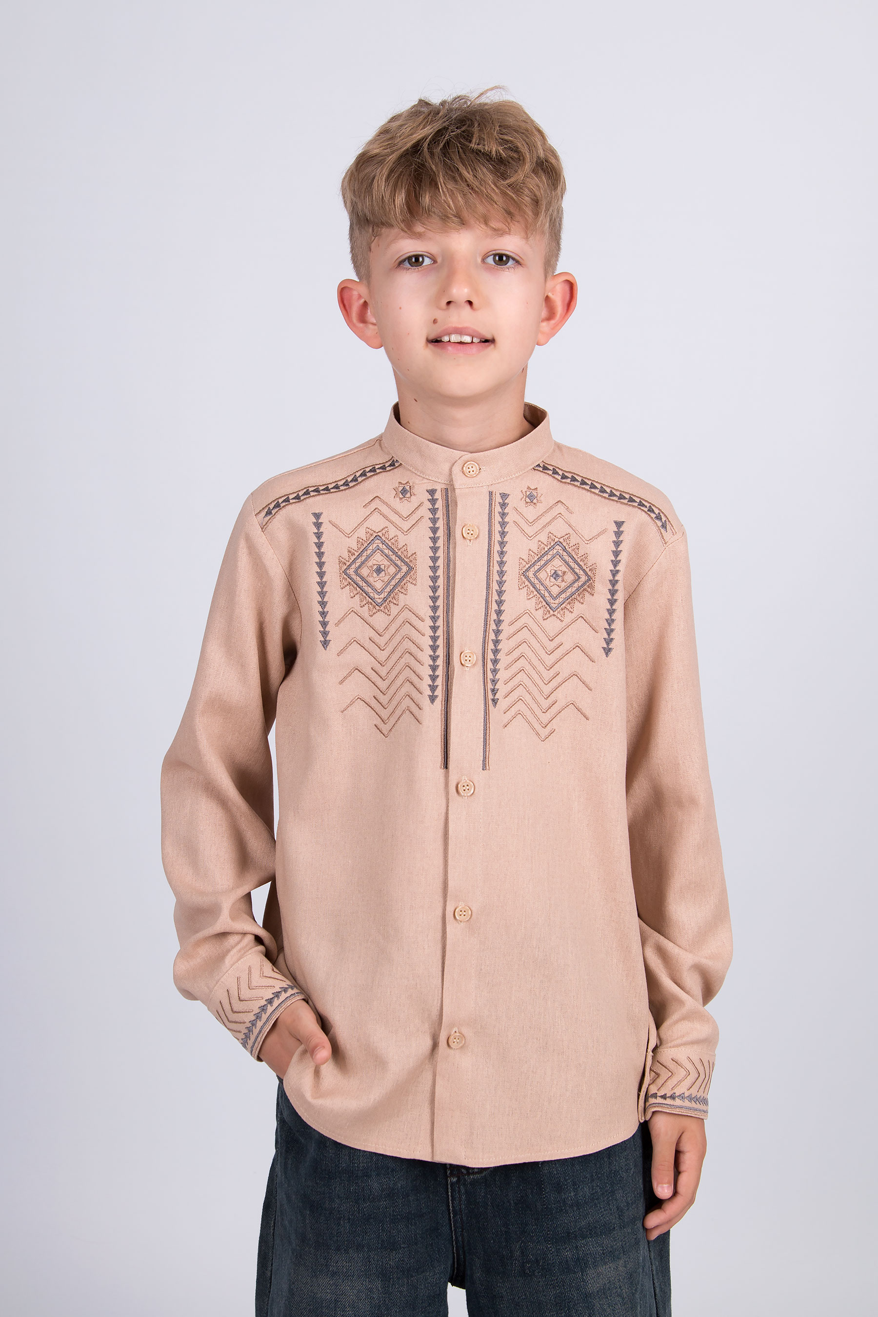 Вишиванка для хлопчика бежевий Mevis 5849-05